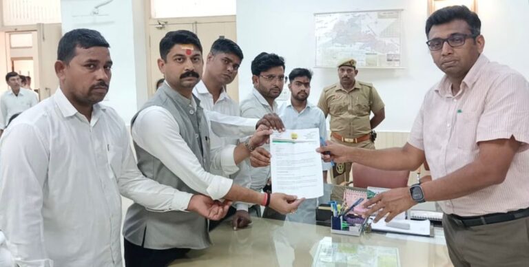 आम आदमी पार्टी ने CJI पर हमले को बताया दलित अपमान और मोदी सरकार की मौन सहमति का परिणाम, राष्ट्रपति को ज्ञापन सौंप कार्रवाई की मांग