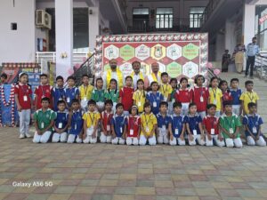 Kidz Vanasthali Public School में दिवाली पर्व पर सांस्कृतिक कार्यक्रम, विशेष अतिथि रहे सत्यव्रत मुद्गल और वीरेंद्र कुमार मित्तल
