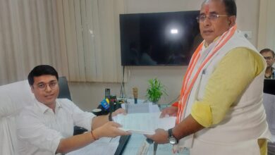 Bihar News: Half a dozen candidates, including the CPI and the CPI(ML), filed their nomination papers.