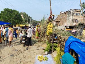 Bihar News- Chhath, the grand festival of folk faith and sun worship, will begin with Nahai Khay on Saturday and Kharna on Sunday.