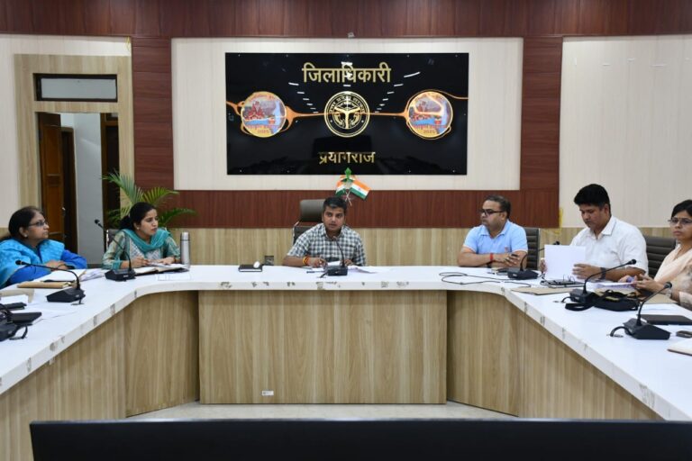 Prayagraj News: Instructions given to complete the ongoing work of mapping of voters of the year 2025 and voters of the electoral roll of 2003 without delay.