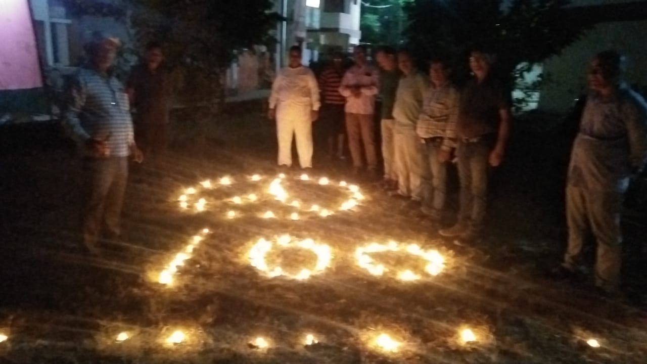 Prayagraj News: On the occasion of Kartik Purnima and Dev Deepawali, Rashtriya Swayamsevak Sangh Kalindi Nagar, Prayag South Division launched the "Har Ghar Sampark Abhiyan".