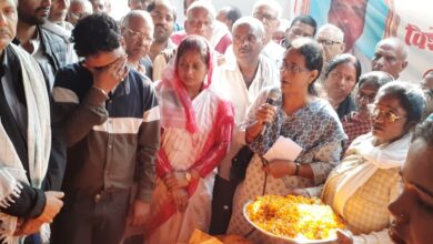 Bihar News- A huge crowd gathered to pay their last respects to ABKIM state president Comrade Visheshwar Yadav.