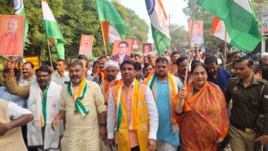 Agra News: A message of unity and integrity was conveyed through the march.