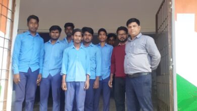 Bihar News-The sent up examination of Matriculation and Intermediate students has started from today in all the government higher secondary schools of the block area.