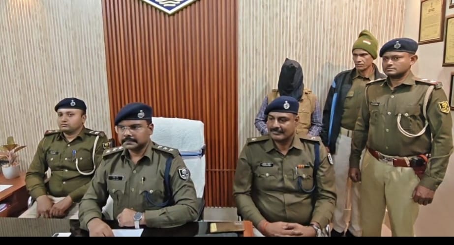 BiharNews Nepalese smuggler arrested with 12 kg of hashish