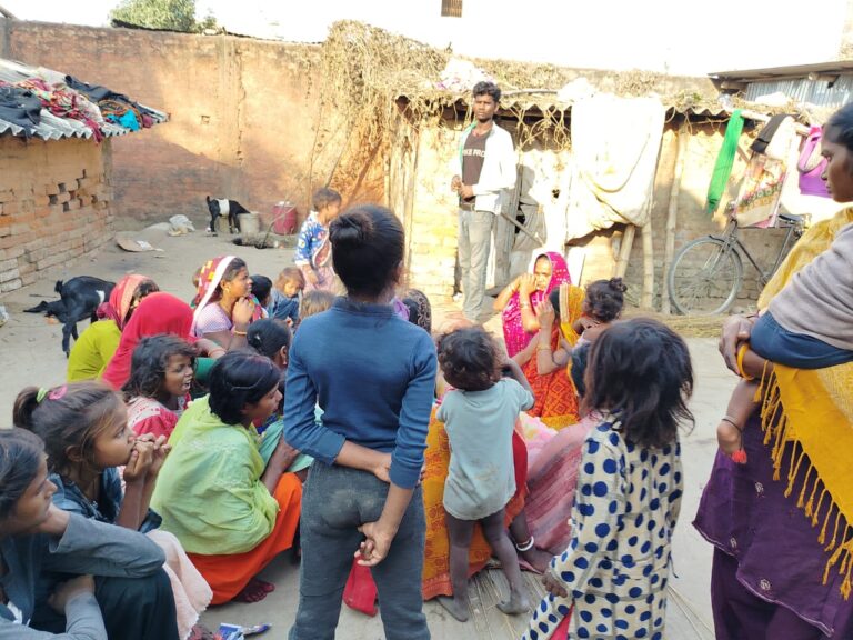 Bihar News - Today at around 11:30 am, a 70-year-old Mahadalit woman, Sumiya Devi, died due to snake bite.