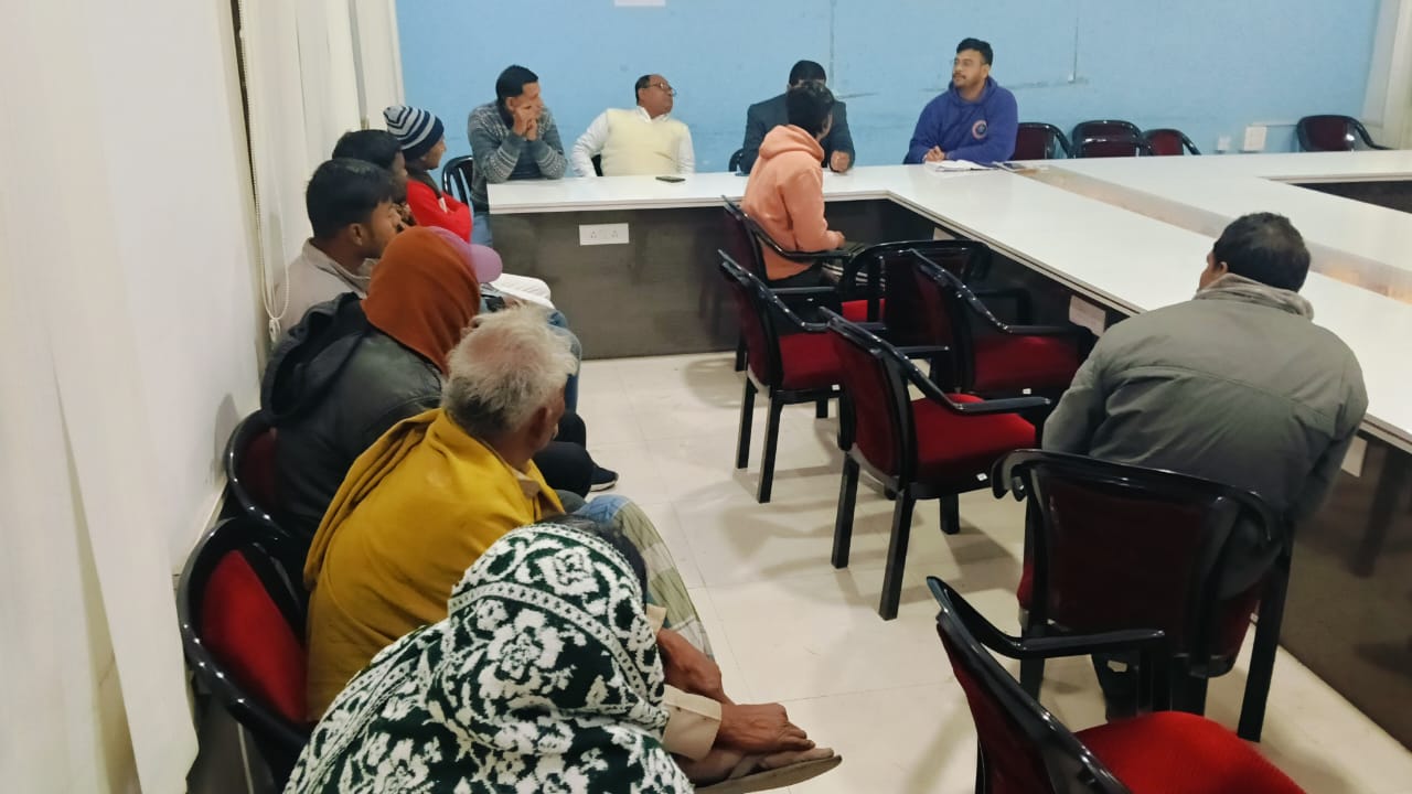 राजापाकर में पेयजल अनुरक्षकों के मानदेय भुगतान को लेकर प्रशासन सख्त, पंचायतवार बैठक शुरू