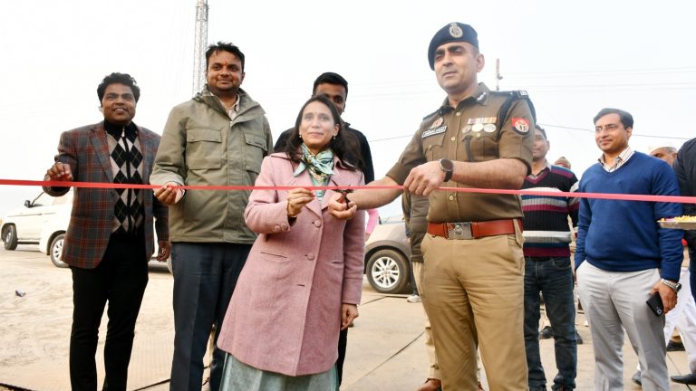 Prayagraj News: अरैल क्षेत्र में कमर्शियल टेंट सिटी का उद्घाटन, माघ मेला 2026 में श्रद्धालुओं को मिलेगी आधुनिक सुविधा