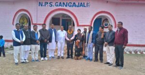 राजापाकर में सेवानिवृत्त शिक्षक गणेश प्रसाद का भावभीनी विदाई सह सम्मान समारोह आयोजित