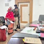 सबका सम्मान-जीवन आसान कार्यक्रम में DM ने सुनीं 93 जनसमस्याएं, त्वरित कार्रवाई के निर्देश