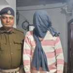 बिहार न्यूज़: बेतिया में मोबाइल दुकान चोरी का खुलासा, चार मोबाइल के साथ शातिर चोर गिरफ्तार