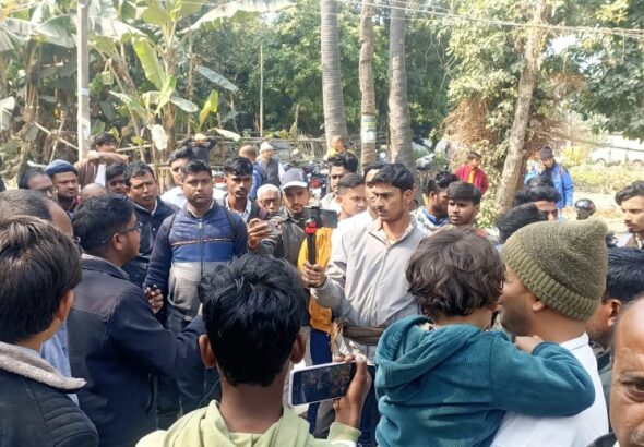 सीटेट परीक्षा में प्रश्नपत्र देर से पहुंचा, राजापाकर केंद्र पर हंगामा; पुलिस पहुंची, 11:30 बजे से हुई परीक्षा