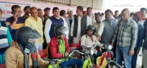 वैशाली का 53वां स्थापना दिवस राजापाकर में धूमधाम से मनाया गया, विभिन्न योजनाओं का हुआ वितरण