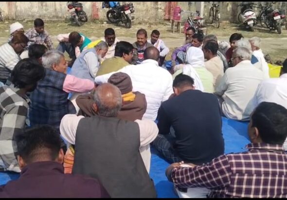 प्रभावित गांवों के किसानों की बैठक, संघर्ष समिति गठित, जिला समाहर्ता कार्यालय पर प्रदर्शन की घोषणा