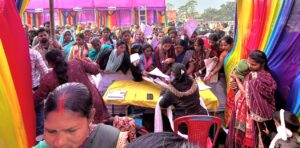 नरकटियागंज रोजगार मेले में उमड़ा युवा उत्साह, 2215 युवाओं ने कराया पंजीकरण