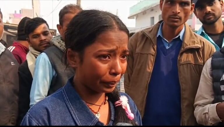 पश्चिम चंपारण में ट्रैफिक जाम से छूटी मैट्रिक परीक्षा, गेट पर रोती रहीं छात्राएं