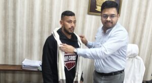 चंपारण के पहलवान सुमन कुमार यादव ने राष्ट्रीय कुश्ती प्रतियोगिताओं में लहराया परचम, जिला प्रशासन ने किया सम्मानित