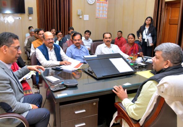 वन ट्रिलियन डॉलर लक्ष्य पर यूपी सरकार फोकस, मंत्री आशीष पटेल ने की तकनीकी शिक्षा विभाग की उच्चस्तरीय समीक्षा