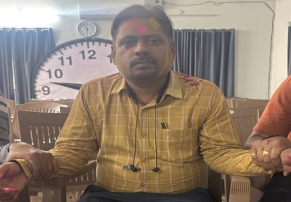 बेतिया शिक्षा विभाग में निगरानी का बड़ा एक्शन, 5 लाख रिश्वत लेते सहायक अभियंता रौशन कुमार गिरफ्तार