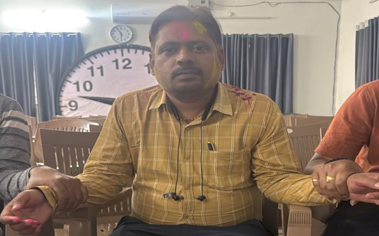 बेतिया शिक्षा विभाग में निगरानी का बड़ा एक्शन, 5 लाख रिश्वत लेते सहायक अभियंता रौशन कुमार गिरफ्तार