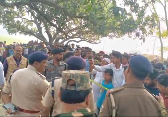 सिरिसिया गांव में आम के पेड़ से लटका मिला नाबालिग प्रेमी युगल का शव