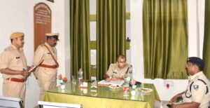 थाना निरीक्षण बेतिया एसपी