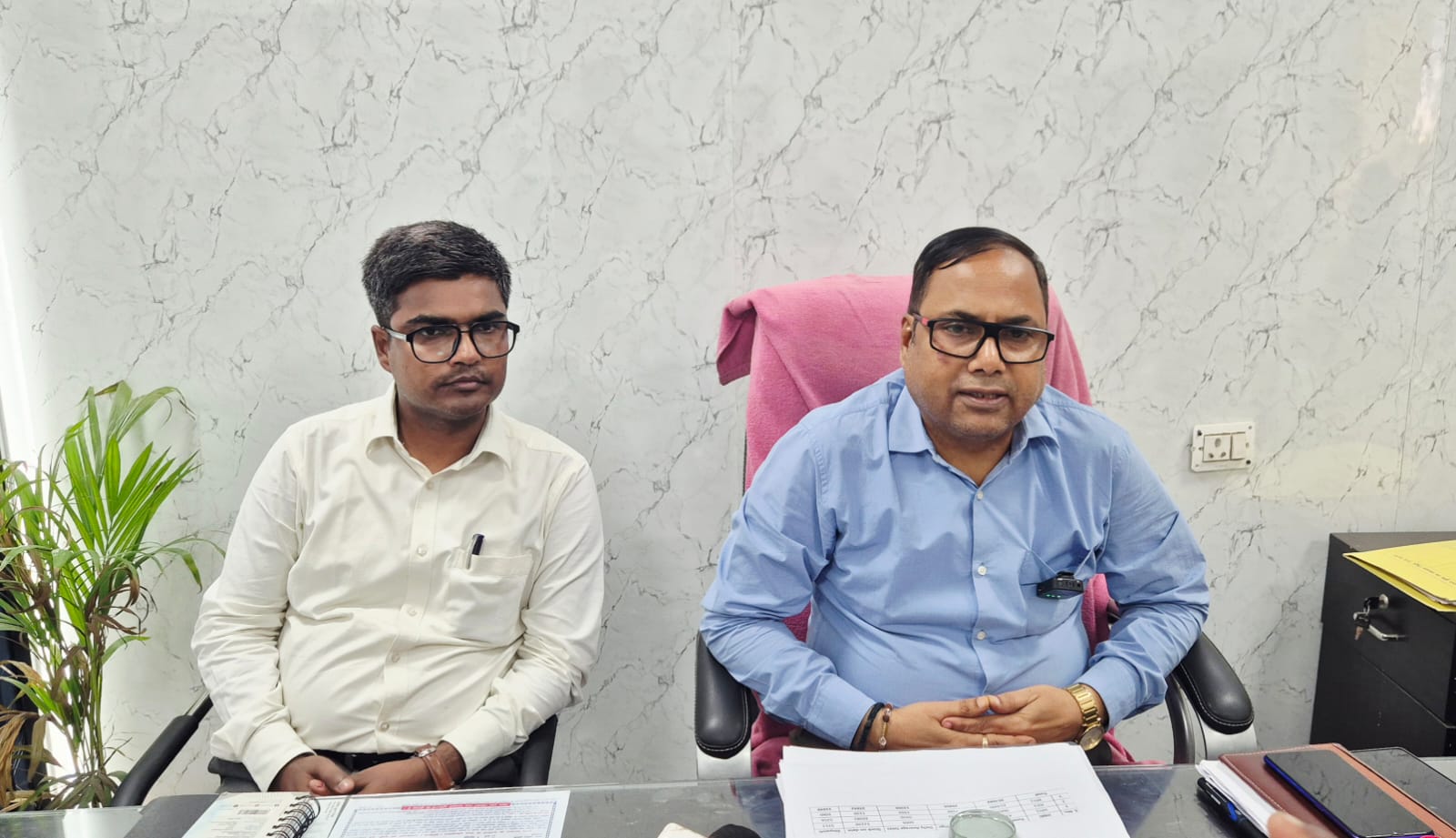 पश्चिम चंपारण में एलपीजी गैस सिलेंडर आपूर्ति, प्रशासन द्वारा समय पर वितरण के निर्देश