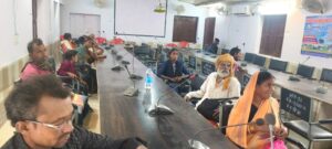 बिहार में पेंशनधारियों के लिए जीवन प्रमाणन CSC सेंटर पर करते हुए