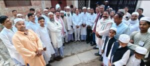 अम्बेडकरनगर में विधायक त्रिभुवन दत्त ईद-उल-फितर पर लोगों से मिलते हुए