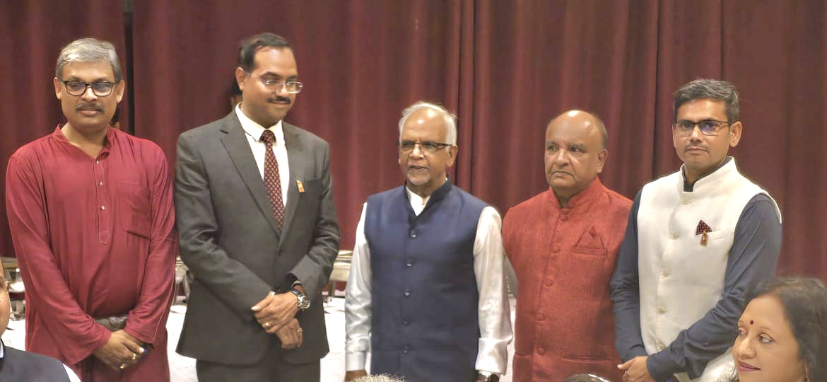 मॉरीशस में सचिव प्रणव कुमार की राष्ट्रपति और मंत्रियों से मुलाकात