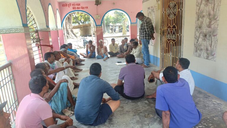 रामपुर ब्रह्मदास में अष्टयाम यज्ञ को लेकर आयोजित सामाजिक बैठक