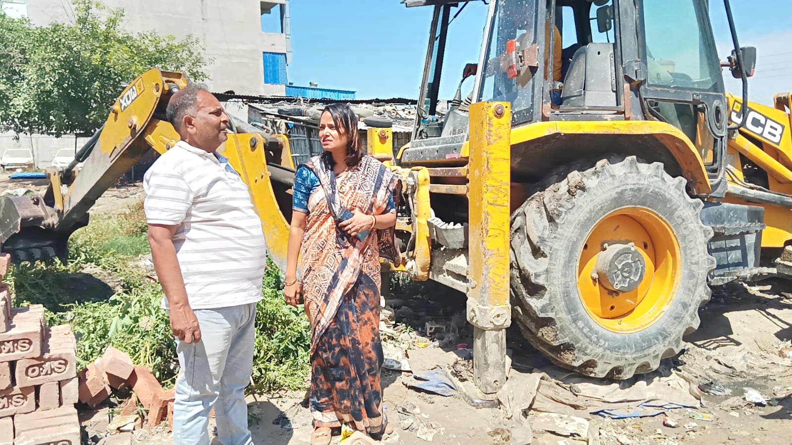 बेतिया में नालों की सफाई अभियान शुरू