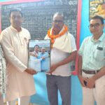 राजापाकर: प्रधानाध्यापक सुरेंद्र प्रसाद सिंह के सेवानिवृत्त होने पर भावभीनी विदाई