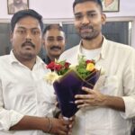 Bihar News: राष्ट्रीय लोक मोर्चा के पंचायती राज मंत्री दीपक प्रकाश विधान परिषद सदस्य मनोनीत, कार्यकर्ताओं ने जताई खुशी