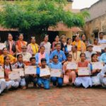 Agra News : आगरा में ‘चित्रकला के रंग कान्हा जी के संग’ कार्यक्रम, 21 स्कूल-कॉलेज के 147 छात्र-छात्राओं ने दिखाई प्रतिभा