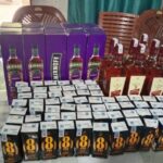 Bihar News : नवपदस्थापित थानाध्यक्ष की बड़ी कार्रवाई, थाना से महज 10 कदम की दूरी पर विदेशी शराब बरामद