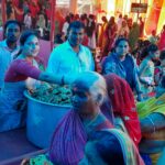 Bihar News: राजापाकर में नवमी पर दुर्गा पूजा पंडालों में उमड़ी भीड़, भलुई हाट में 20-25 हजार श्रद्धालुओं ने ग्रहण किया प्रसाद